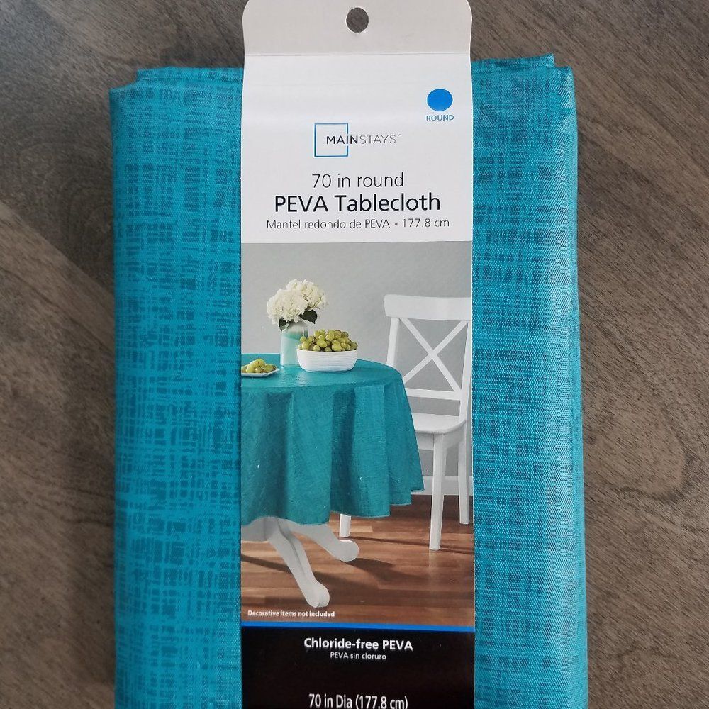 NWT Tablecloth